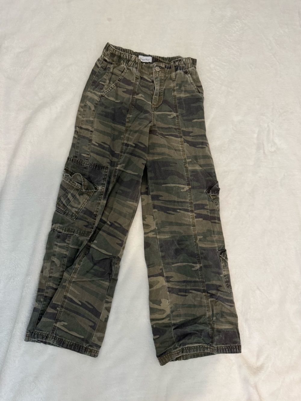 Angel Kiss Olive Camo Straight-Leg Cargo Pants